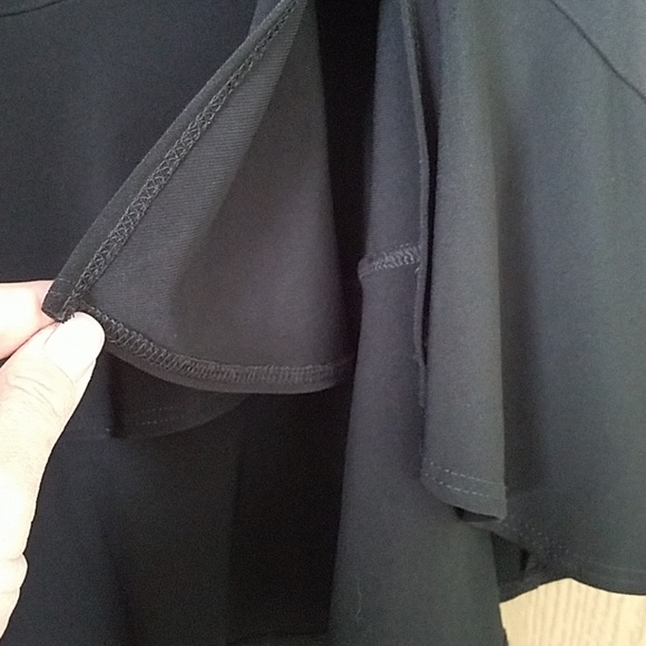 Black hi low skirt - Picture 4 of 6